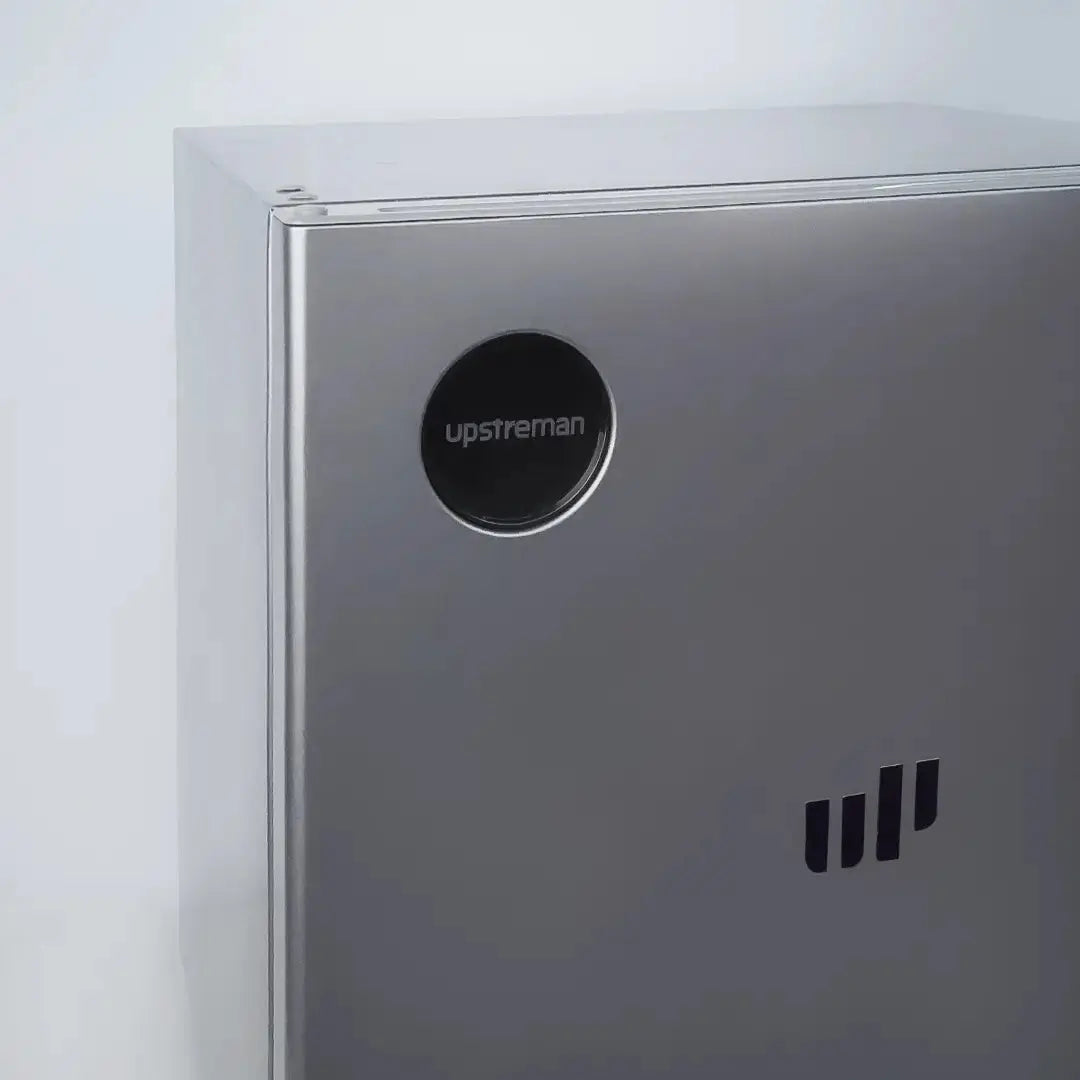 1.5 Cu.Ft. Mini Fridge CR16 Upstreman